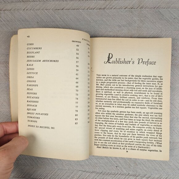 The Kitchen Garden Book By Stringfellow Barr Vintage Cookbook Local Ethnic - Picture 6 of 8